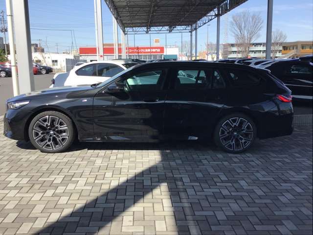 BMW 5SERIES TOURING 2024 Image 31