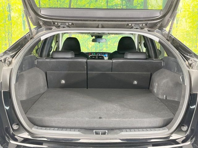 TOYOTA PRIUS PHV 2018 Image 31