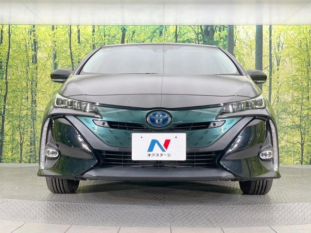 TOYOTA PRIUS PHV 2018 Image 31