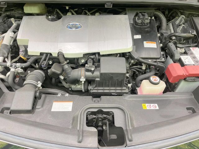 TOYOTA PRIUS PHV 2018 Image 31