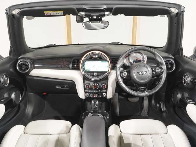 BMW MINI COOPER OPEN 2018 Image 31