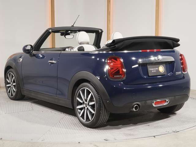 BMW MINI COOPER OPEN 2018 Image 31