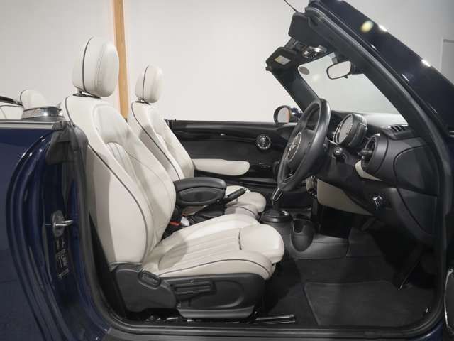 BMW MINI COOPER OPEN 2018 Image 31