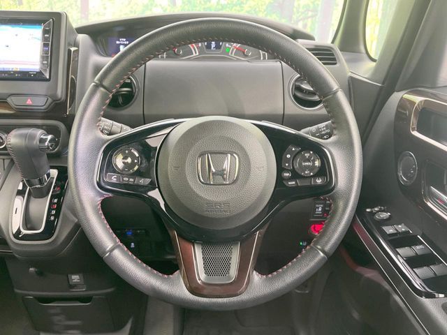 HONDA N BOX CUSTOM 2022 Image 31