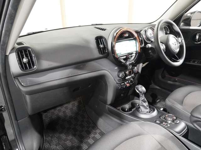 BMW MINI ONE CROSSOV 2019 Image 31