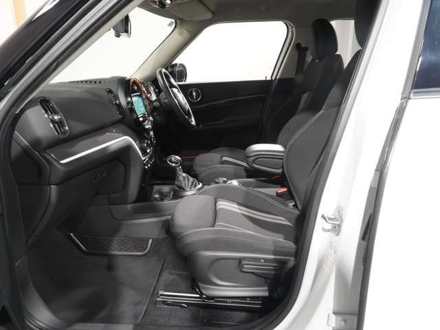 BMW MINI COOPER SD C 2018 Image 31