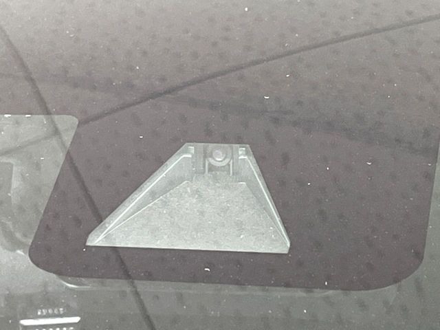 TOYOTA PRIUS ALPHA 2016 Image 31