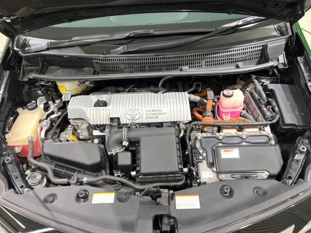 TOYOTA PRIUS ALPHA 2016 Image 31