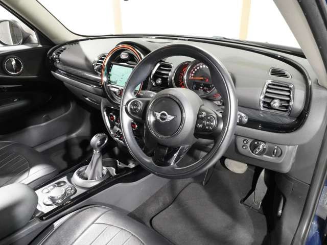 BMW MINI COOPER D CL 2017 Image 31