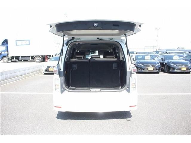 NISSAN ELGRAND 2024 Image 31