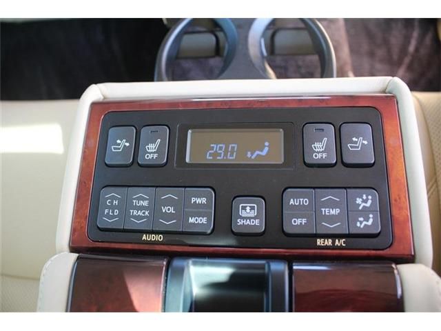 TOYOTA CROWN MAJESTA HYBRID 2014 Image 31