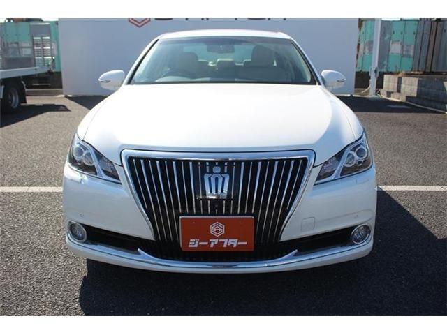 TOYOTA CROWN MAJESTA HYBRID 2014 Image 31