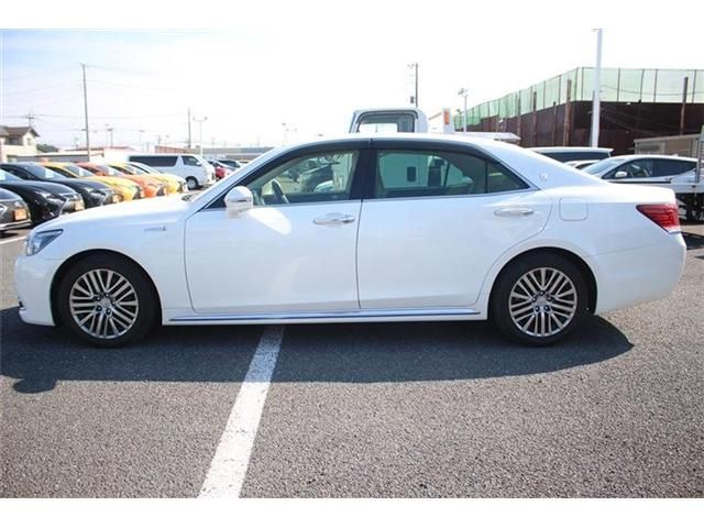 TOYOTA CROWN MAJESTA HYBRID 2014 Image 31
