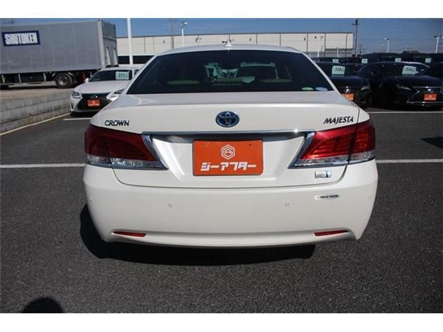 TOYOTA CROWN MAJESTA HYBRID 2014 Image 31