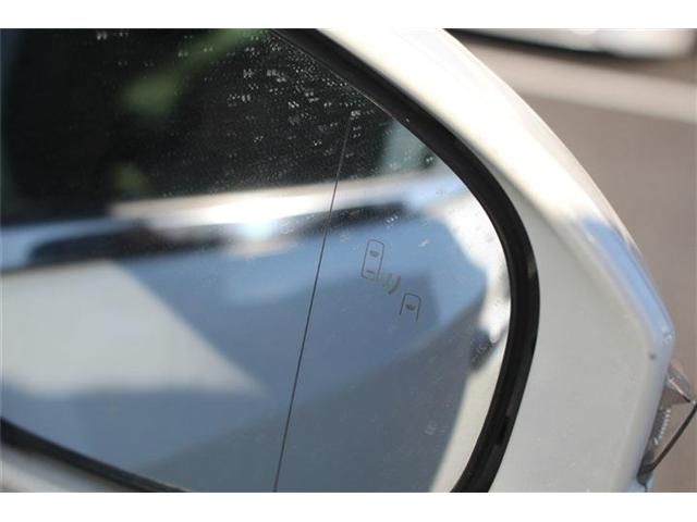 TOYOTA CROWN MAJESTA HYBRID 2014 Image 31