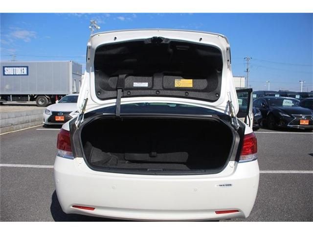 TOYOTA CROWN MAJESTA HYBRID 2014 Image 31