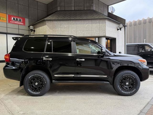 TOYOTA LANDCRUISER WAGON 2012 Image 31