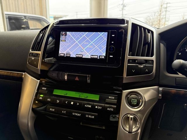 TOYOTA LANDCRUISER WAGON 2012 Image 31