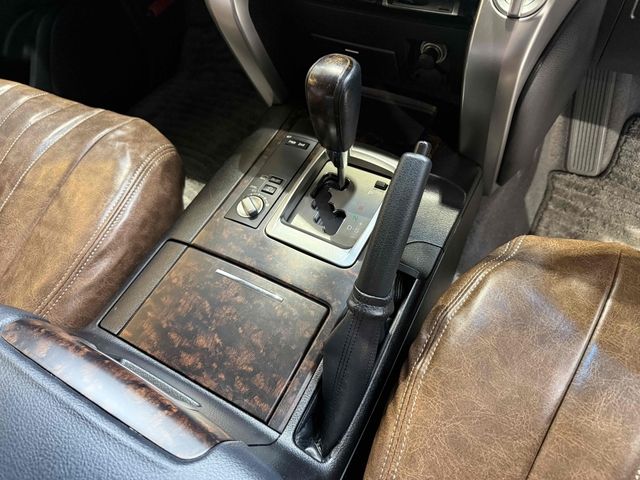 TOYOTA LANDCRUISER WAGON 2012 Image 31