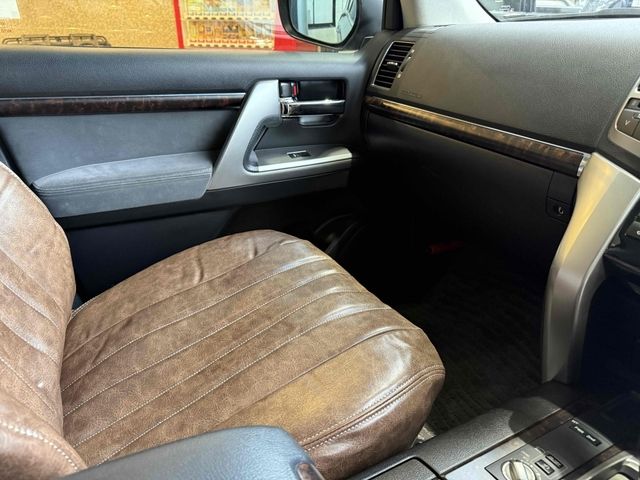 TOYOTA LANDCRUISER WAGON 2012 Image 31