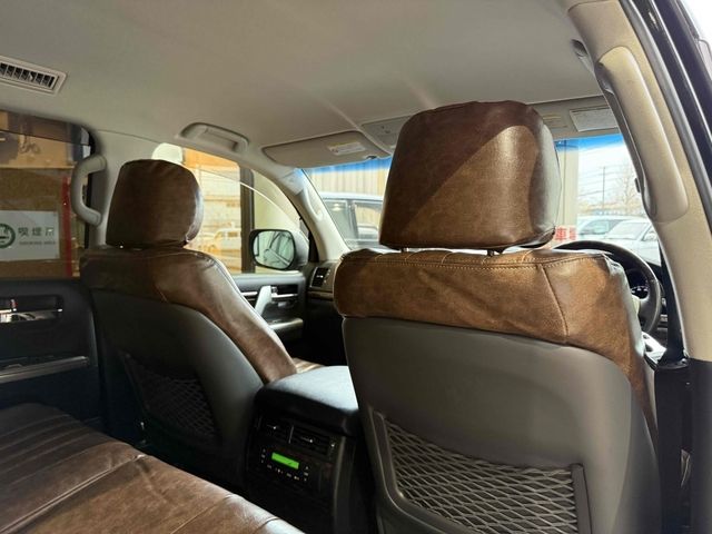 TOYOTA LANDCRUISER WAGON 2012 Image 31