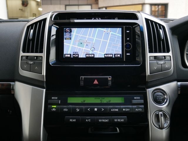 TOYOTA LANDCRUISER WAGON 2012 Image 31