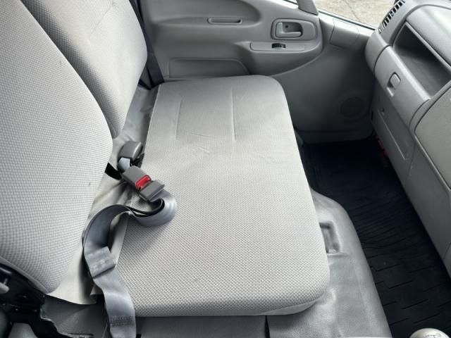 TOYOTA TOYOACE 2011 Image 31