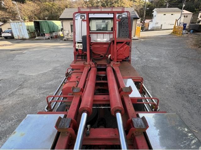 ISUZU GIGA 2013 Image 31