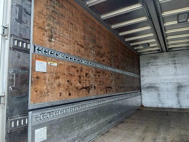 ISUZU FORWARD 2016 Image 31