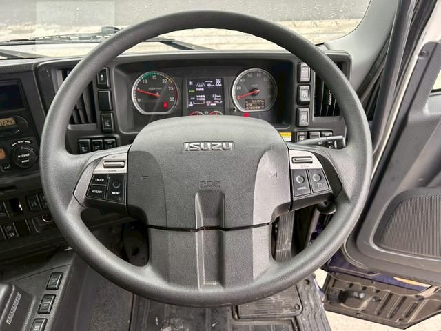 ISUZU GIGA 2016 Image 31