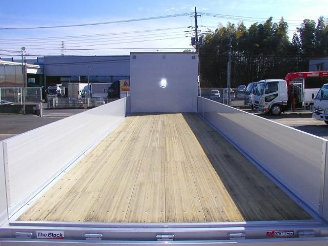 MITSUBISHI FUSOU SUPER GREAT 2025 Image 31