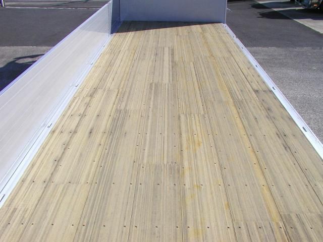 MITSUBISHI FUSOU SUPER GREAT 2025 Image 31