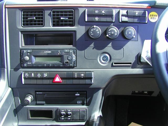 MITSUBISHI FUSOU SUPER GREAT 2025 Image 31