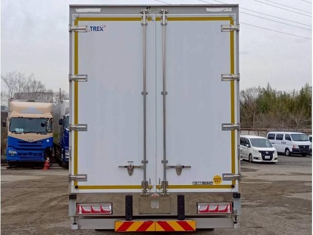 NISSAN DIESEL QUON 2018 Image 31