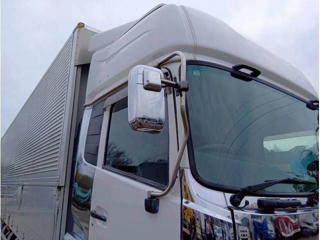 NISSAN DIESEL QUON 2018 Image 31