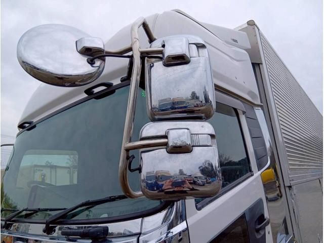 NISSAN DIESEL QUON 2018 Image 31