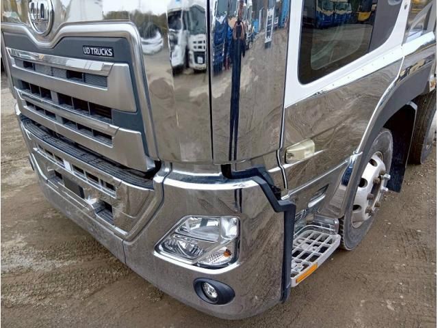 NISSAN DIESEL QUON 2018 Image 31