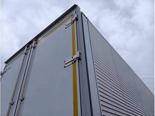 NISSAN DIESEL QUON 2018 Image 31