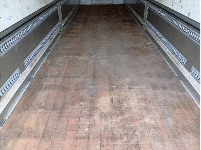 NISSAN DIESEL QUON 2018 Image 31