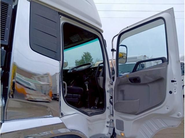 NISSAN DIESEL QUON 2018 Image 31