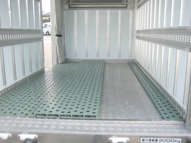 ISUZU ELF 2018 Image 31