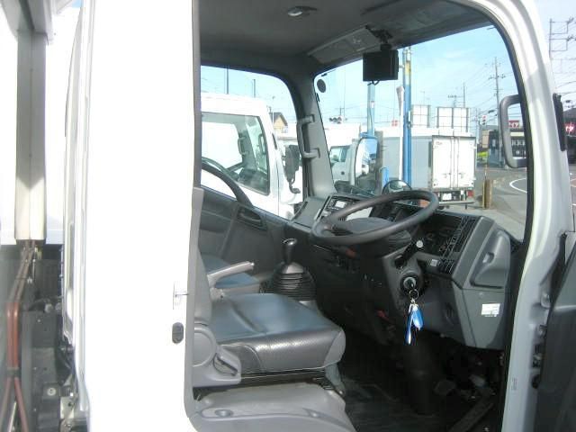 ISUZU ELF 2018 Image 31