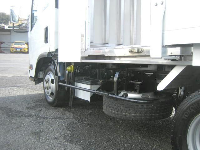 ISUZU ELF 2016 Image 31