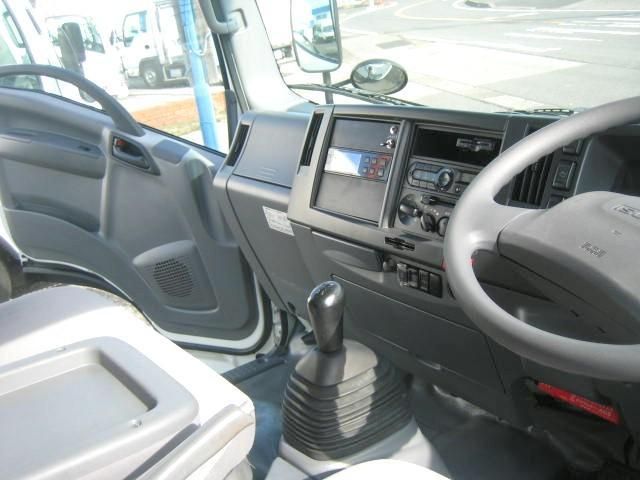 ISUZU ELF 2016 Image 31