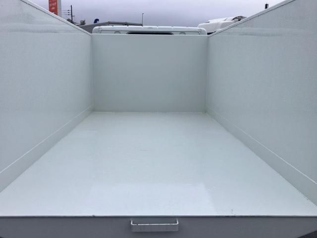 MITSUBISHI CANTER 2025 Image 31