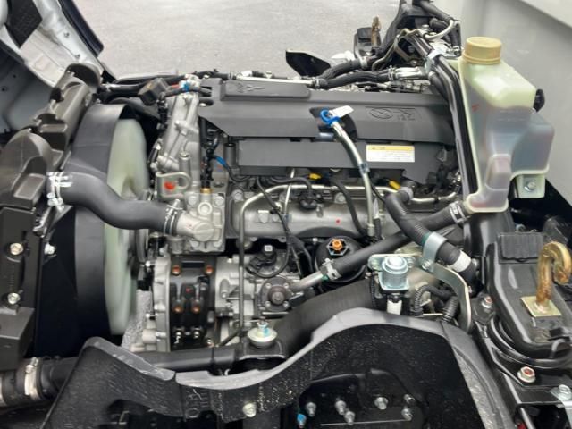 MITSUBISHI CANTER 2025 Image 31