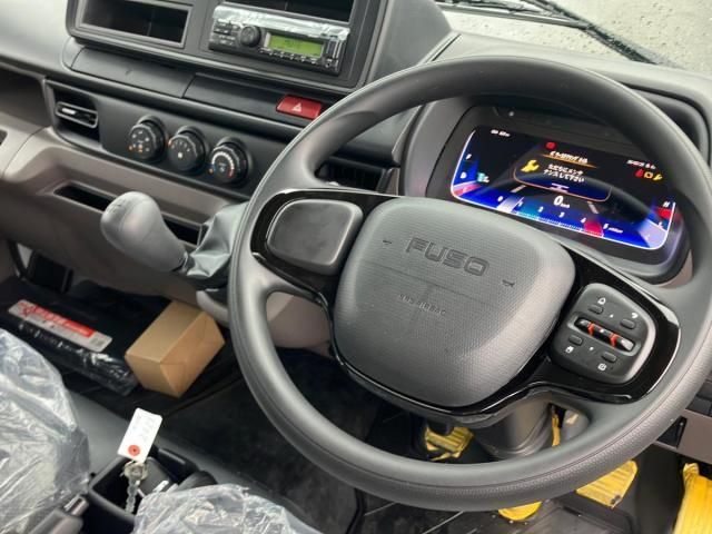 MITSUBISHI CANTER 2025 Image 31