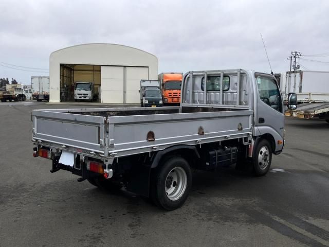 HINO DUTRO 2012 Image 31