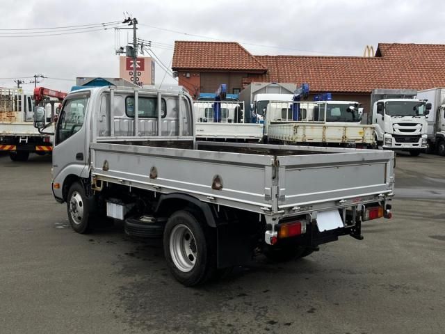 HINO DUTRO 2012 Image 31