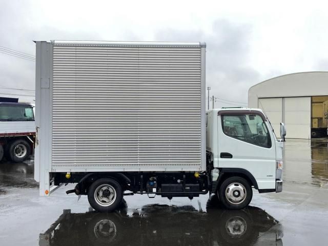 MITSUBISHI CANTER 2019 Image 31